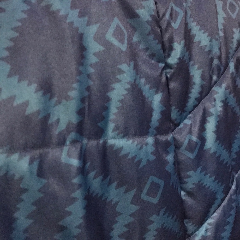 Vest - Picture 4 of 4